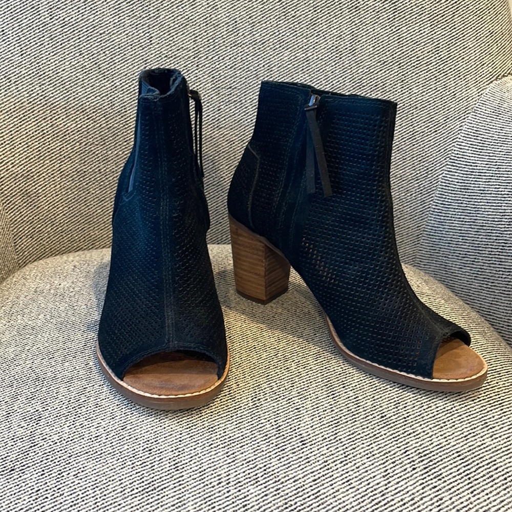 Toms Black Suede Booties